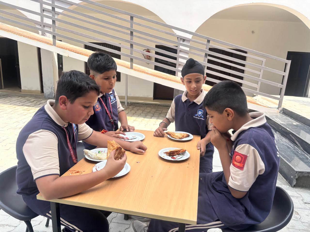 Healthy Bites, Happy Minds