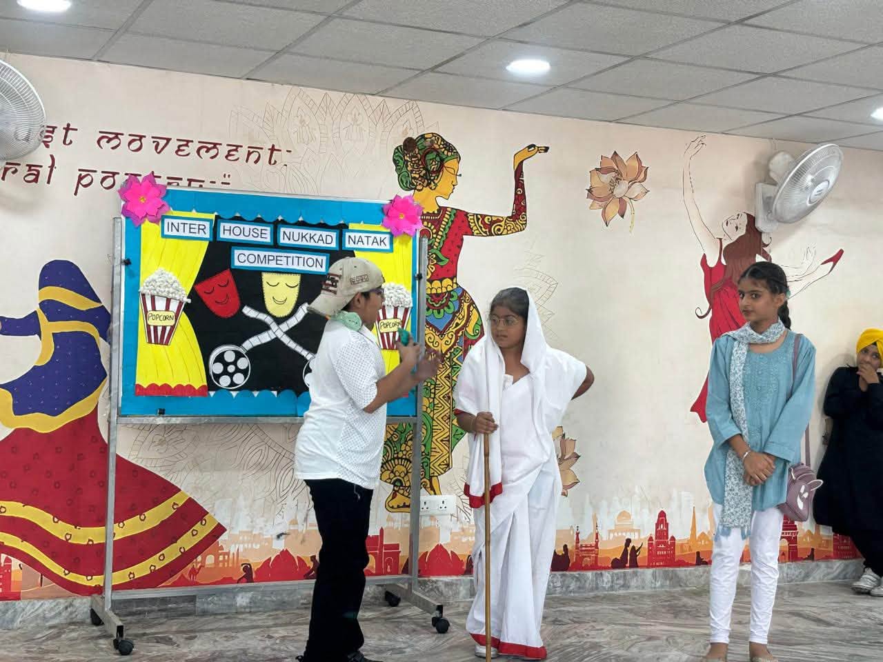 यूनिवर्सल दिल्ली पब्लिक स्कूल में मनाया गया “हिंदी भाषा सम्मान” सप्ताह